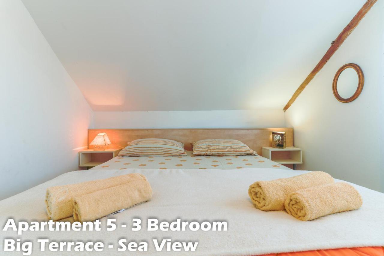 Art Apartments Vrsar Exterior photo