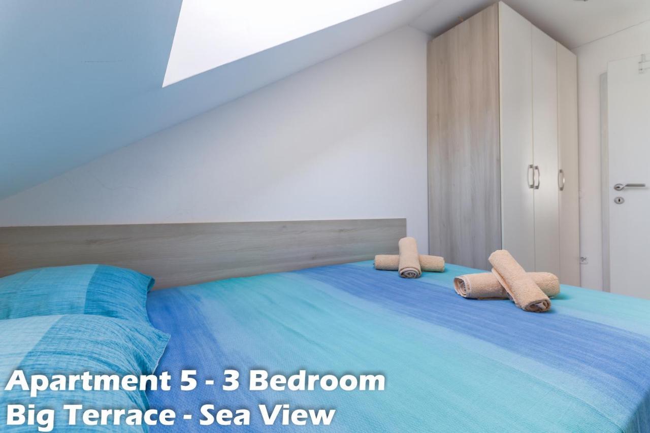 Art Apartments Vrsar Exterior photo